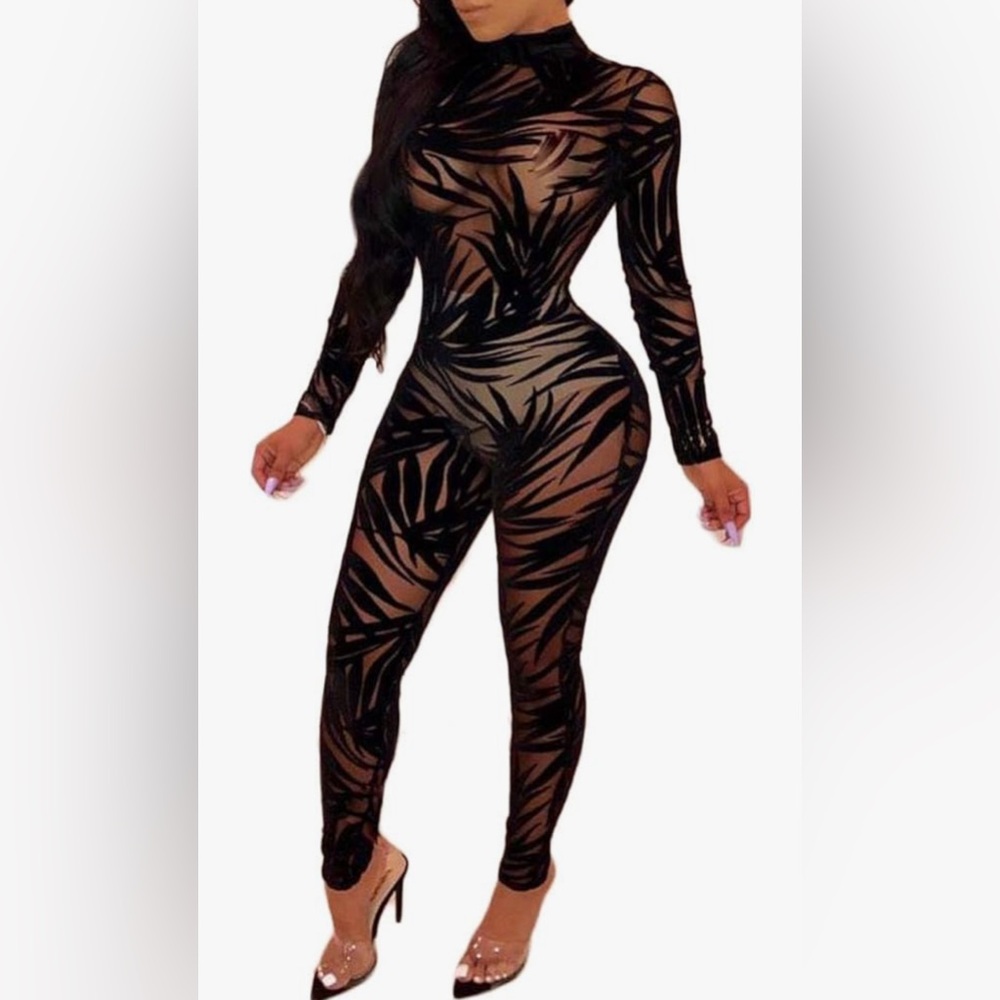 Elegant Black Leaf Pattern Dress